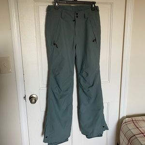 Small dark sage green O’Neill snow pants